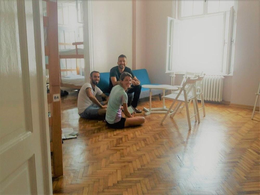 Roommates Hostel 베오그라드 외부 사진