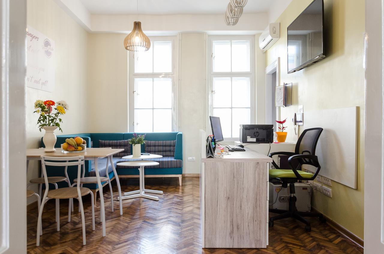 Roommates Hostel 베오그라드 외부 사진