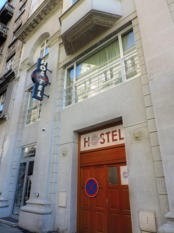 Roommates Hostel 베오그라드 외부 사진