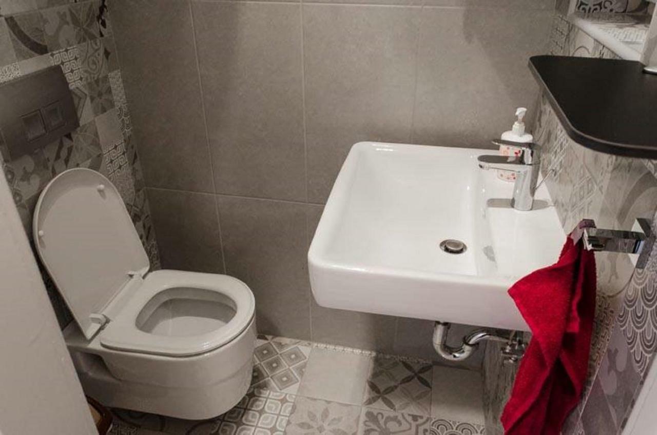Roommates Hostel 베오그라드 외부 사진
